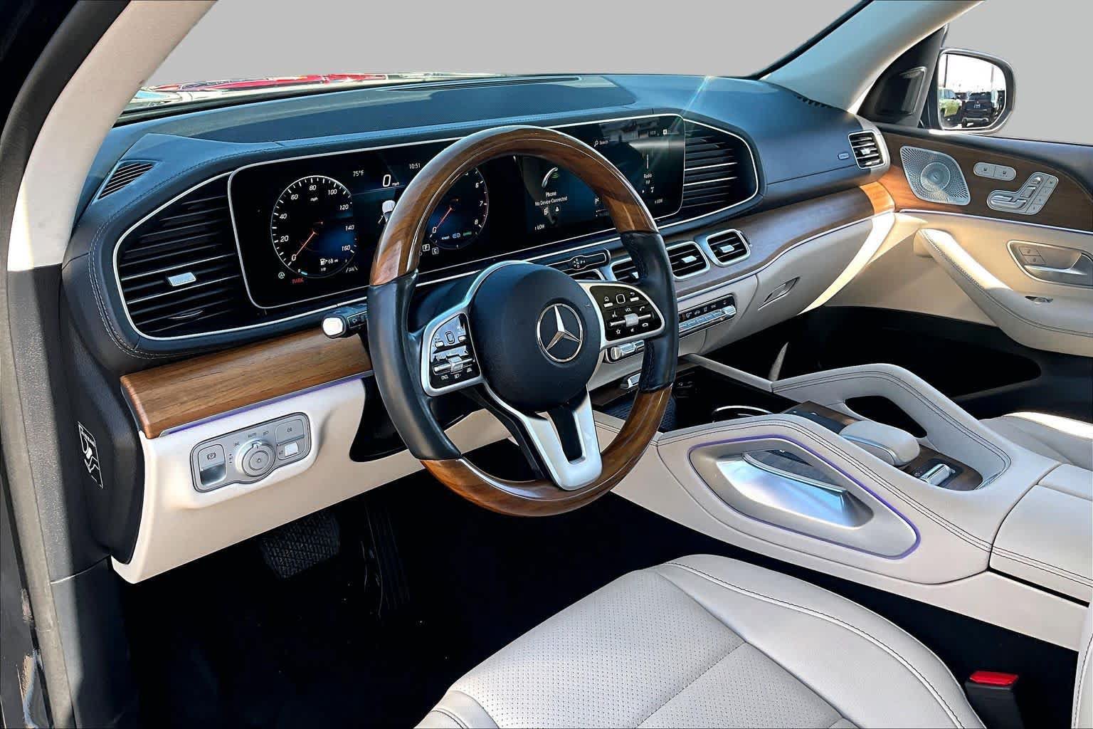 Used 2022 Mercedes-Benz GLS 450 4MATIC image 18