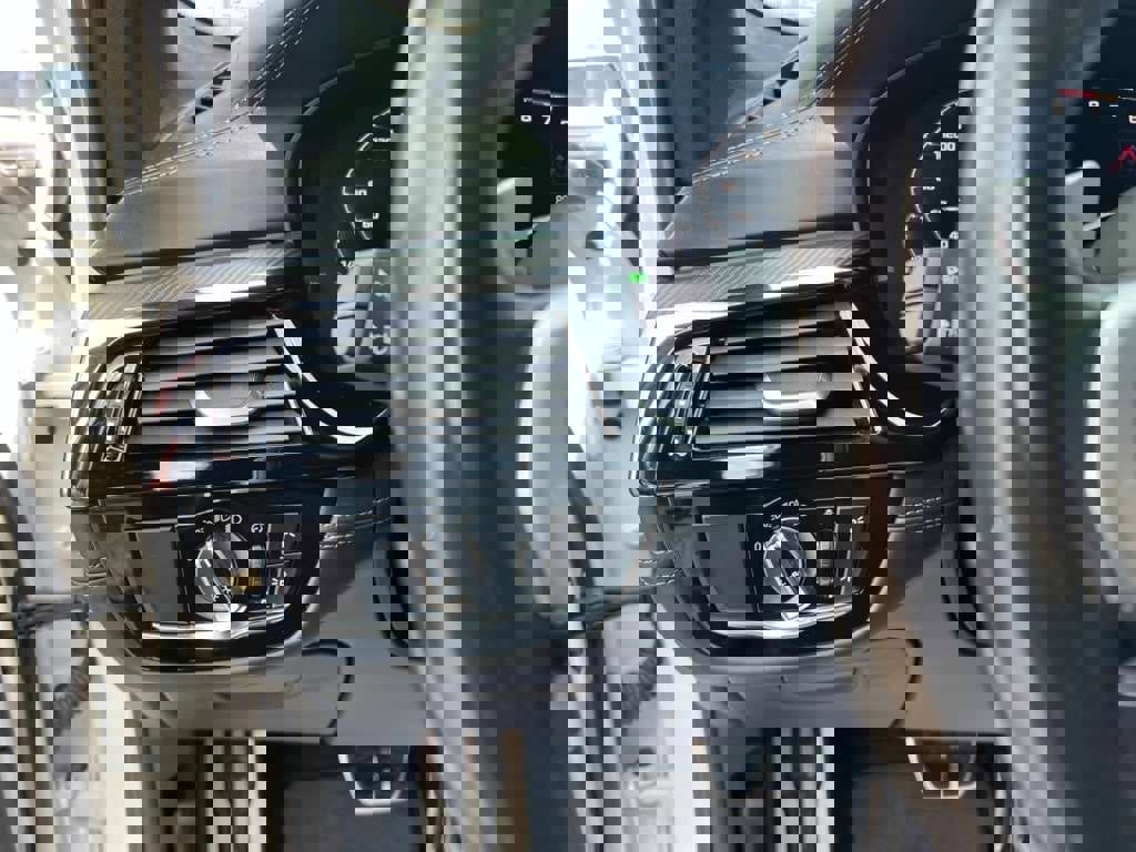 Used 2022 BMW M5 Base w/ Executive Package image 17