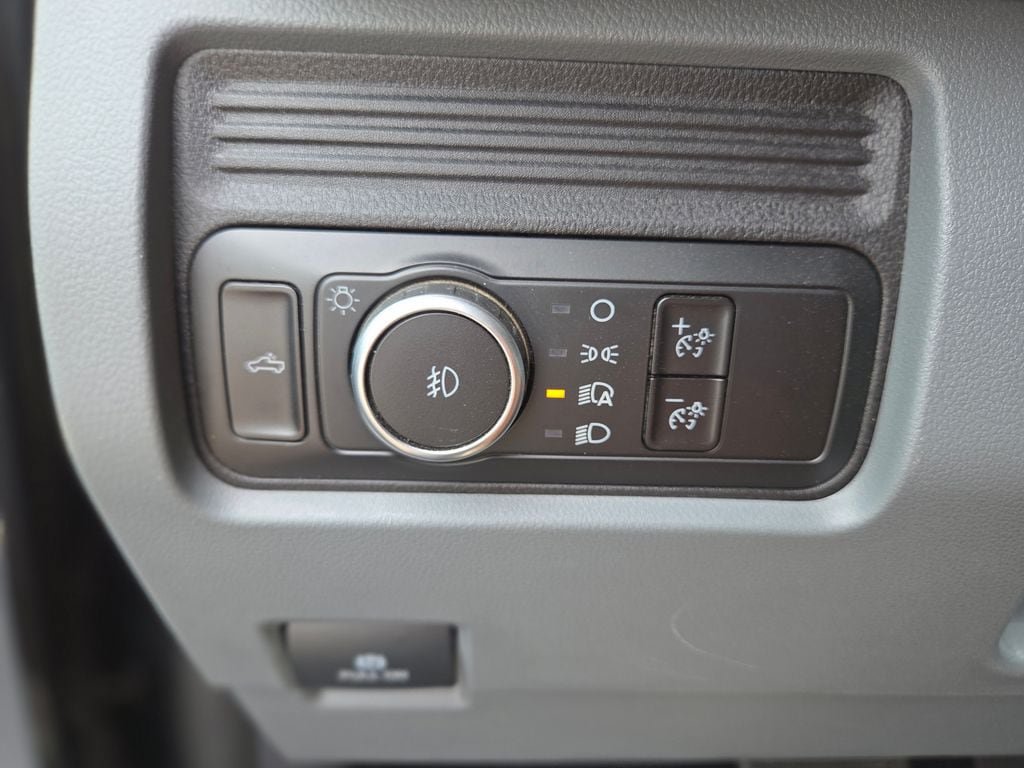 Used 2025 Ford F250 XLT AWD/4WD image 28
