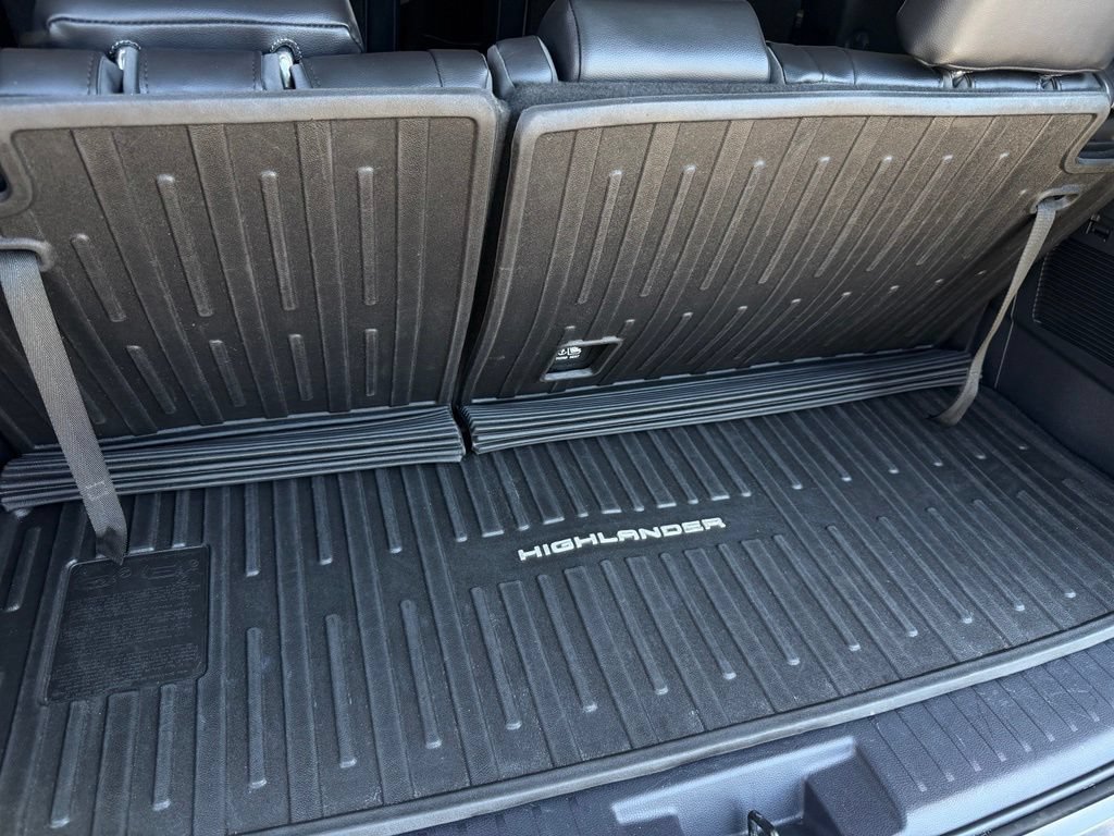 Used 2022 Toyota Highlander Platinum FWD image 21