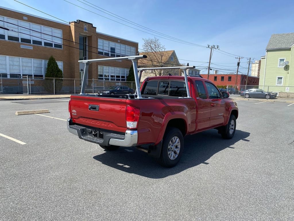 Used 2016 Toyota Tacoma SR5 image 5