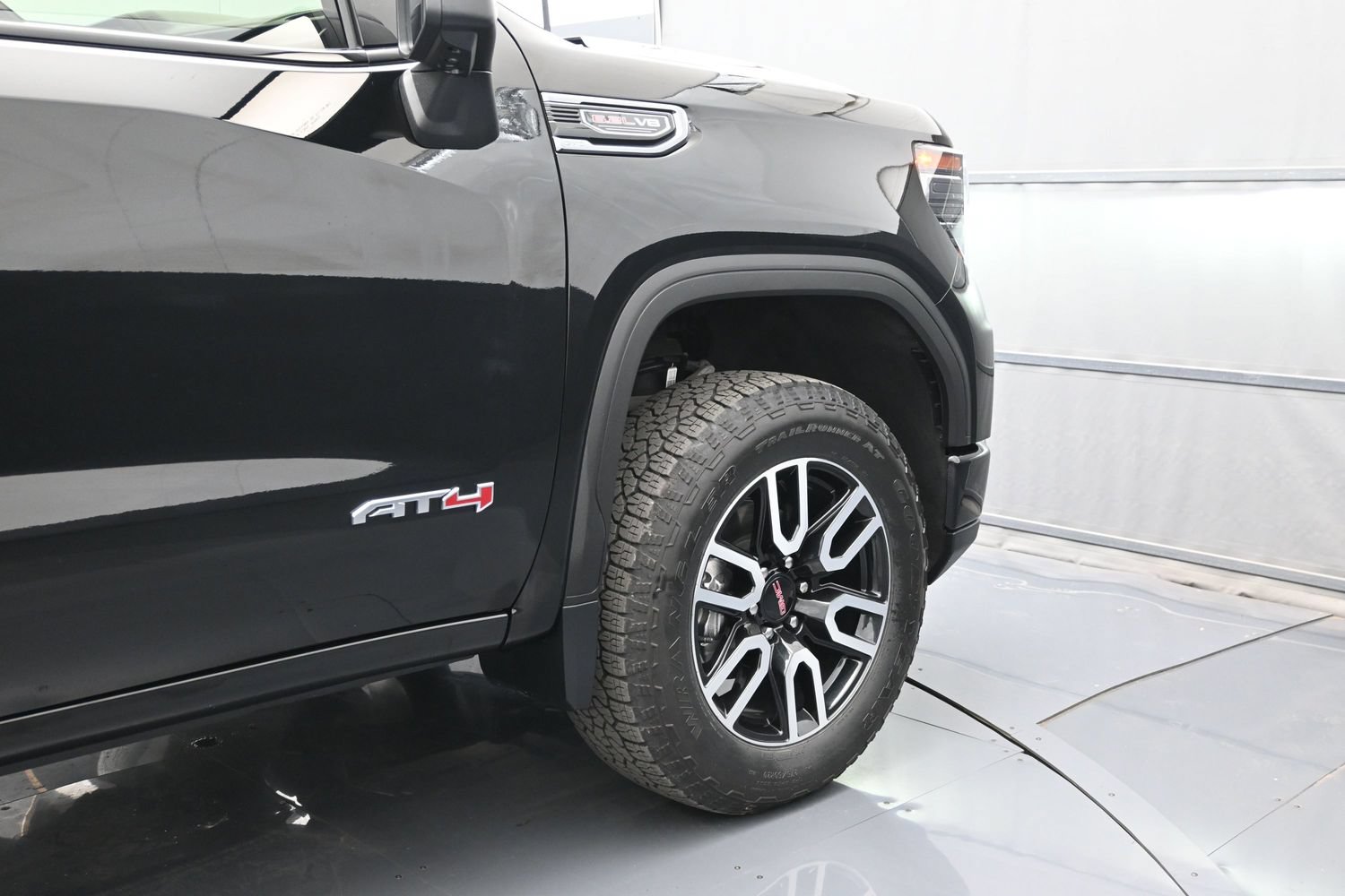 Used 2024 GMC Sierra 1500 AT4 w/ AT4 Preferred Package AWD/4WD image 47