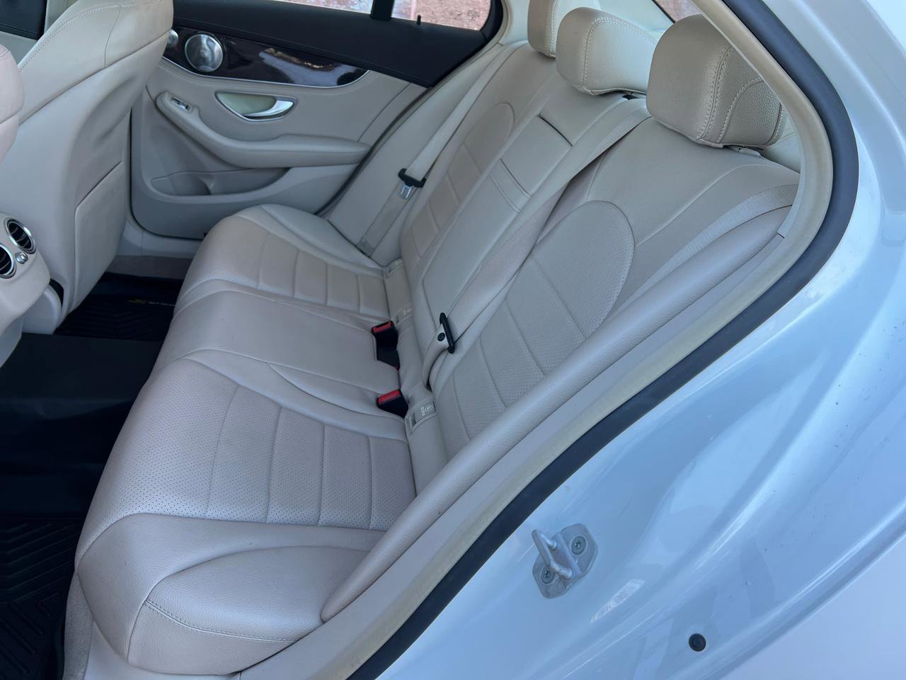 Used 2015 Mercedes-Benz C 300 4MATIC Sedan w/ Premium 1 Package image 11