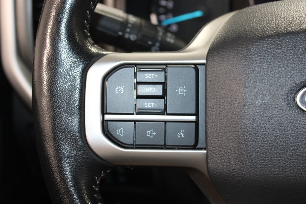 Used 2024 Ford Expedition XLT image 41