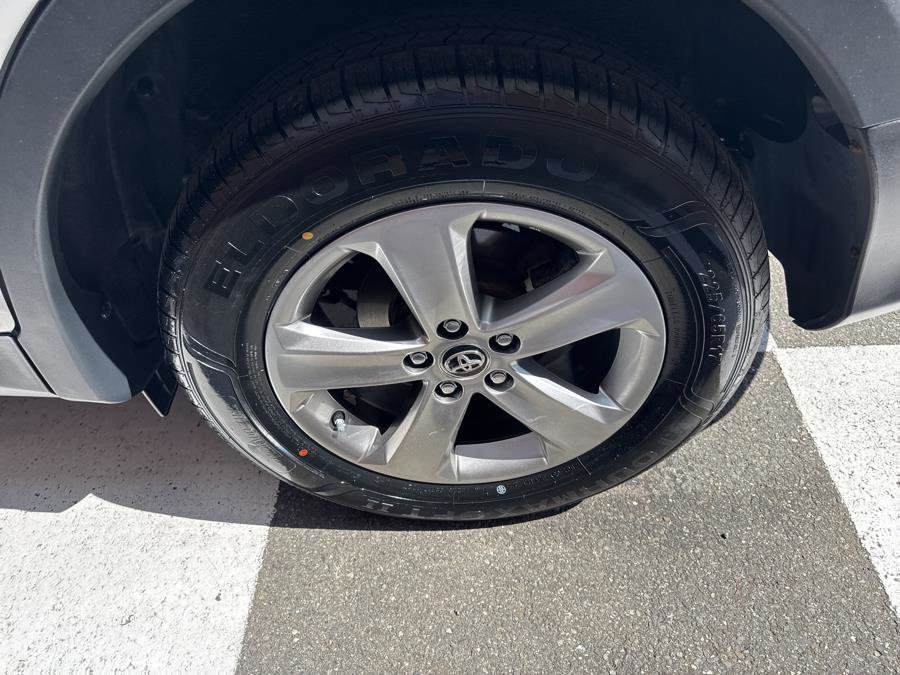 Used 2015 Toyota RAV4 XLE image 14