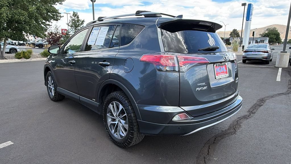 Used 2018 Toyota RAV4 XLE w/ Convenience Package AWD/4WD image 5