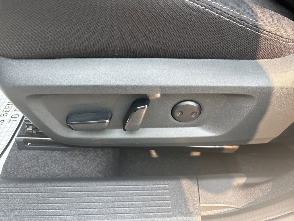 New 2026 Nissan Rogue SV image 34