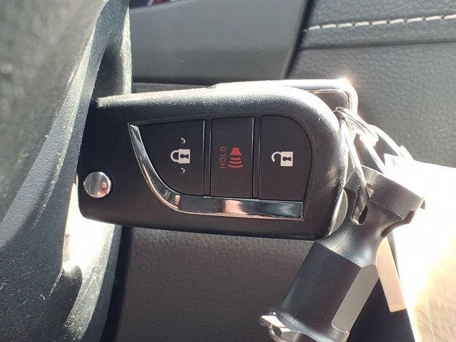 Used 2024 Toyota RAV4 LE AWD/4WD image 17