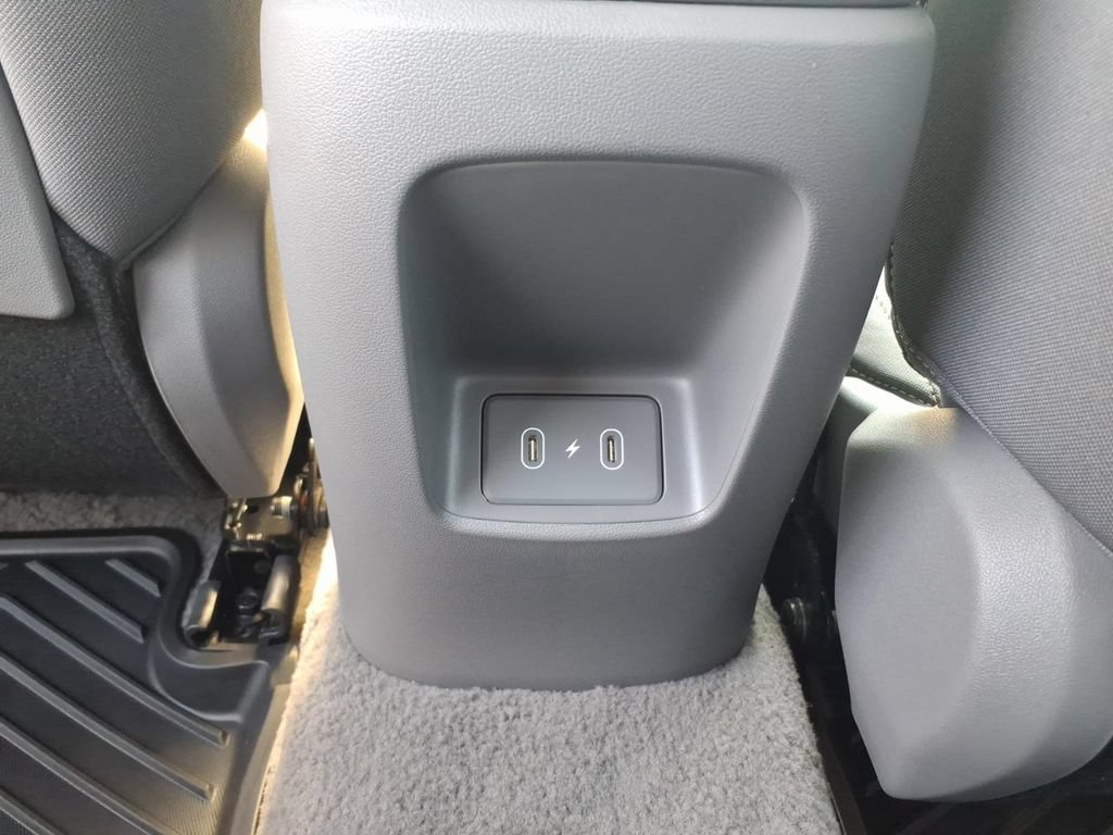 New 2026 Hyundai Elantra Sport FWD image 13