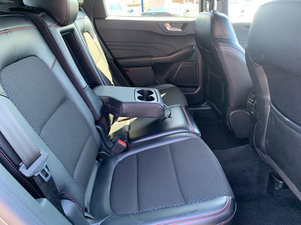 Used 2025 Ford Escape ST-Line image 12