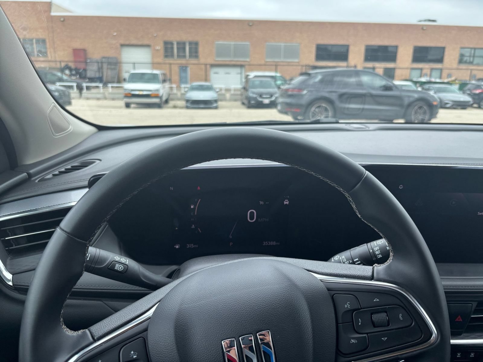 Used 2025 Buick Encore GX Preferred AWD/4WD image 32