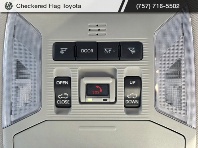 Used 2022 Toyota RAV4 XLE image 11