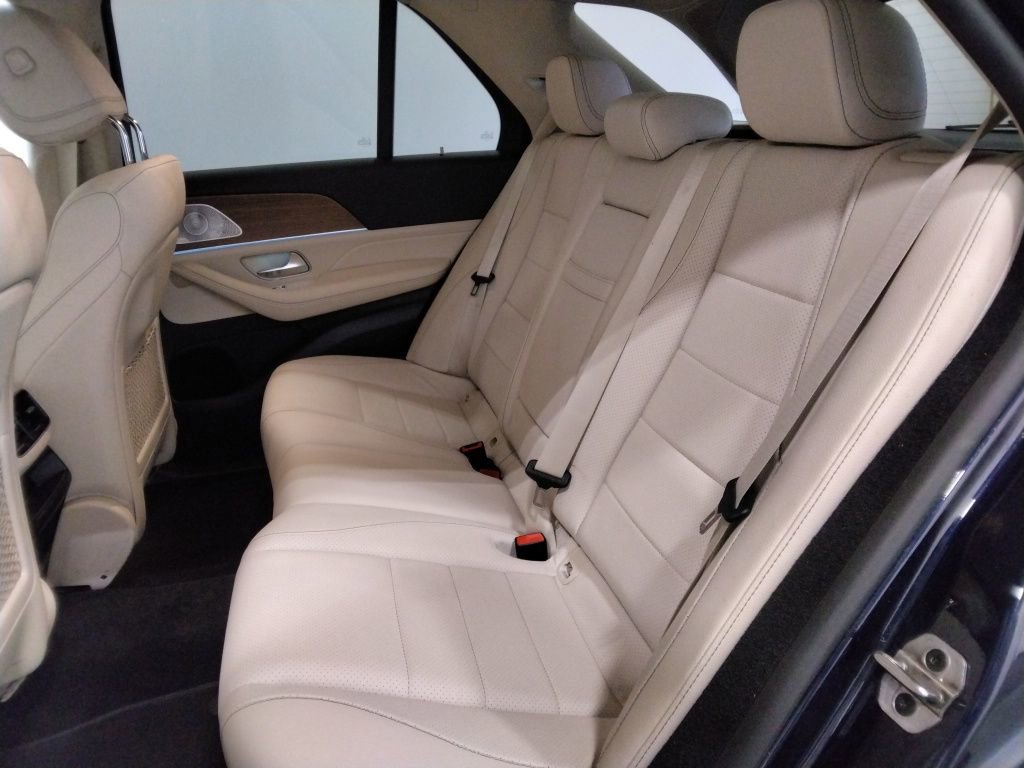 Used 2021 Mercedes-Benz GLE 350 4MATIC w/ Premium Package image 34