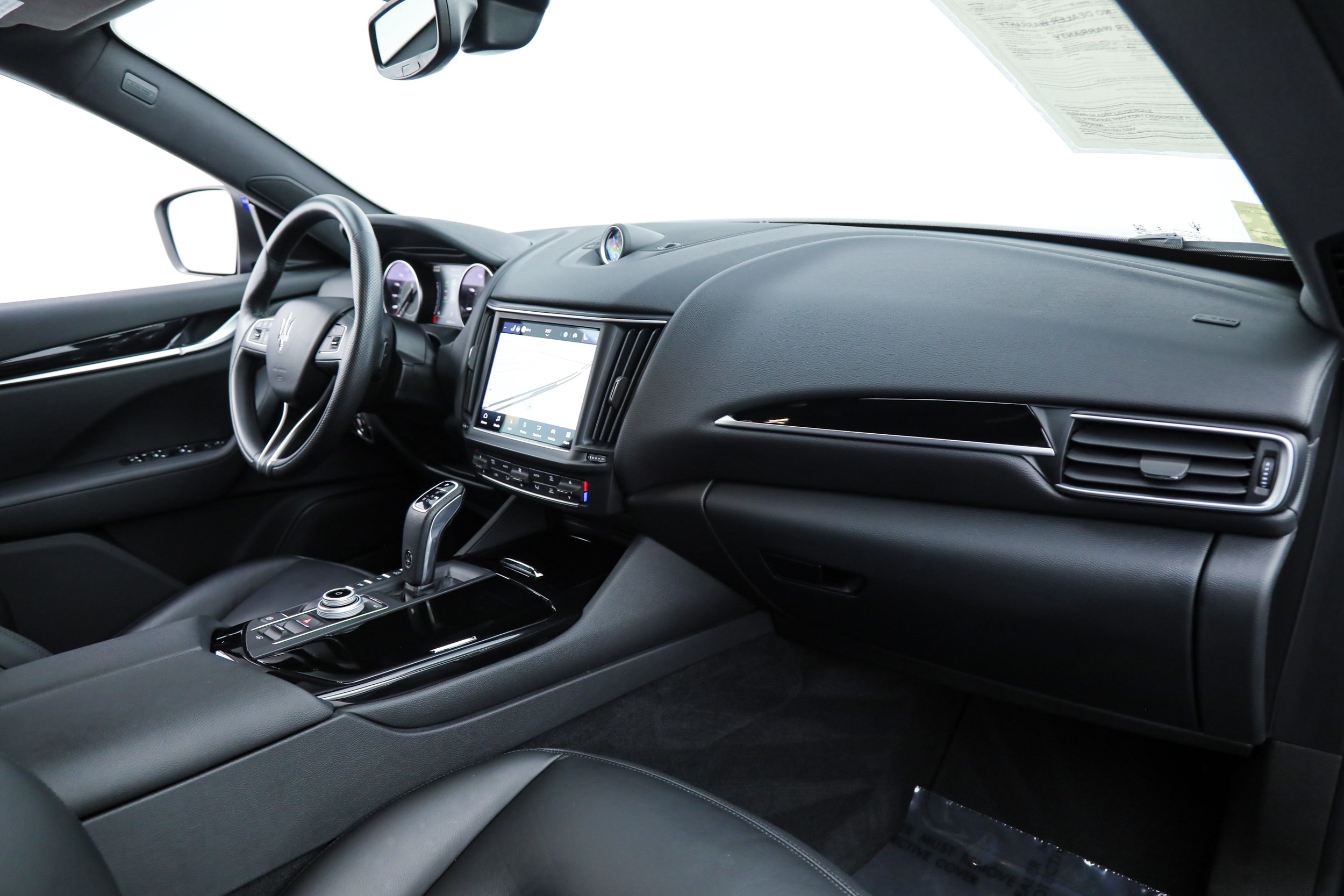 Certified 2023 Maserati Levante GT AWD/4WD image 10