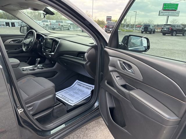 Used 2018 Chevrolet Traverse LT FWD image 29