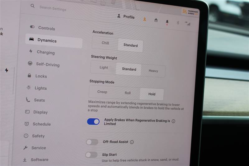 Used 2023 Tesla Model Y Long Range AWD/4WD image 13