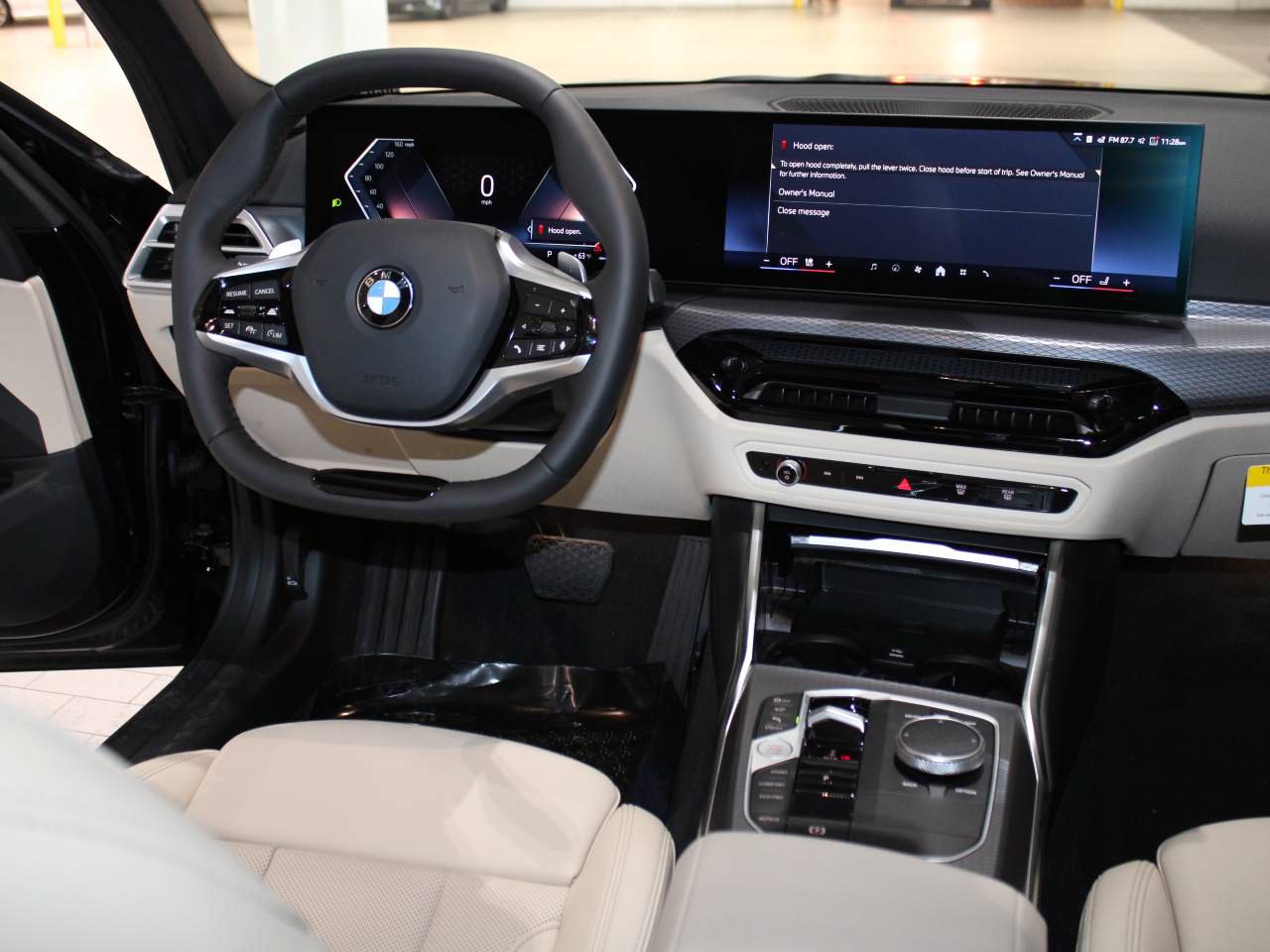 Used 2026 BMW 330i Sedan w/ Convenience Package RWD image 18