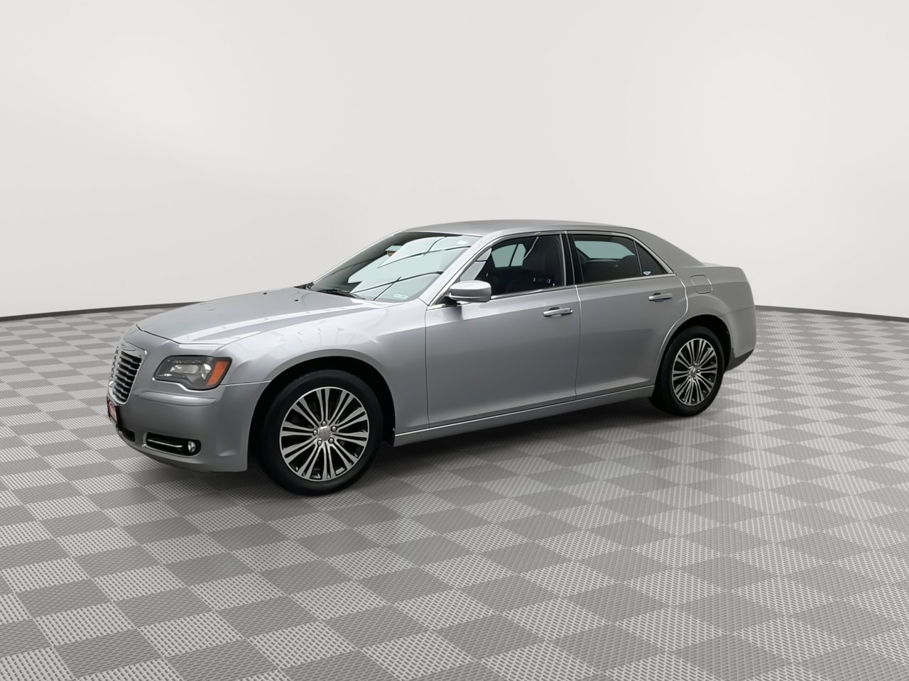 Used 2013 Chrysler 300 S image 32