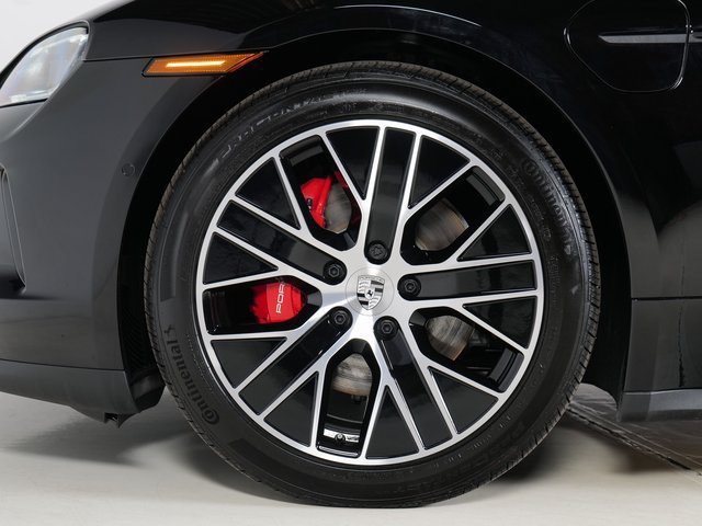 New 2026 Porsche Taycan 4S AWD/4WD image 36