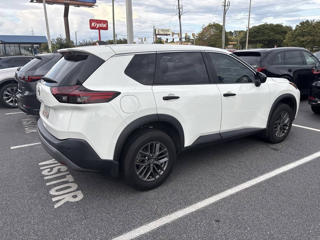 Used 2023 Nissan Rogue S FWD image 5