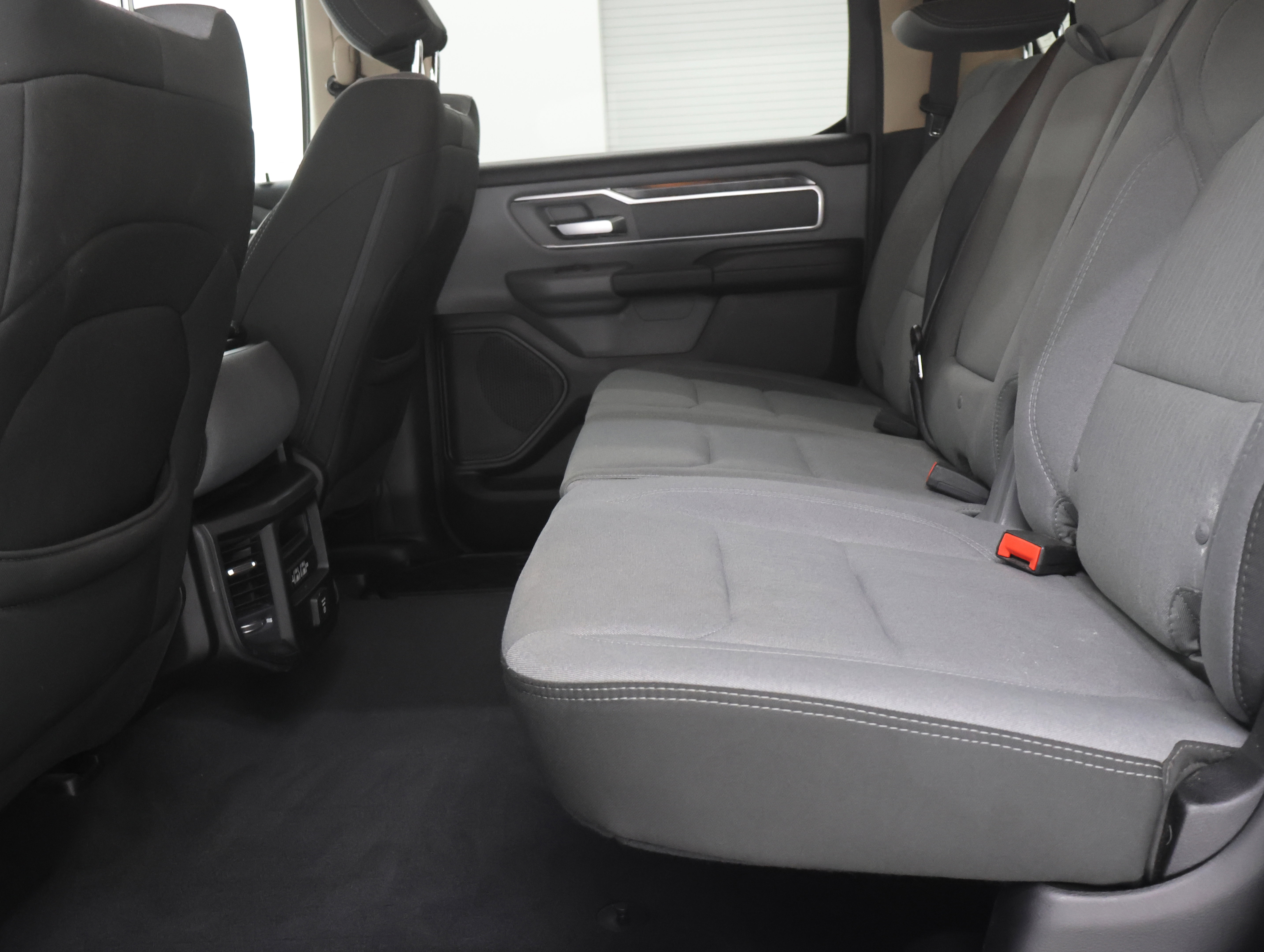 Used 2019 RAM 1500 Big Horn image 9