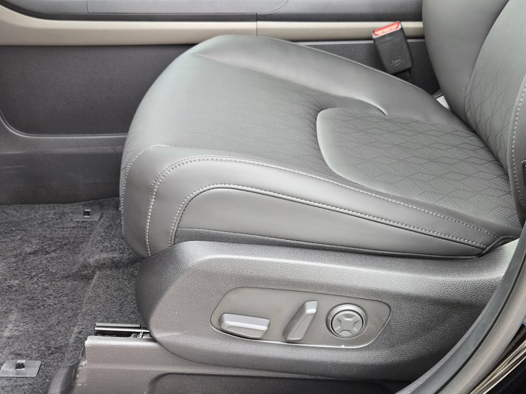 New 2026 Kia Carnival image 17
