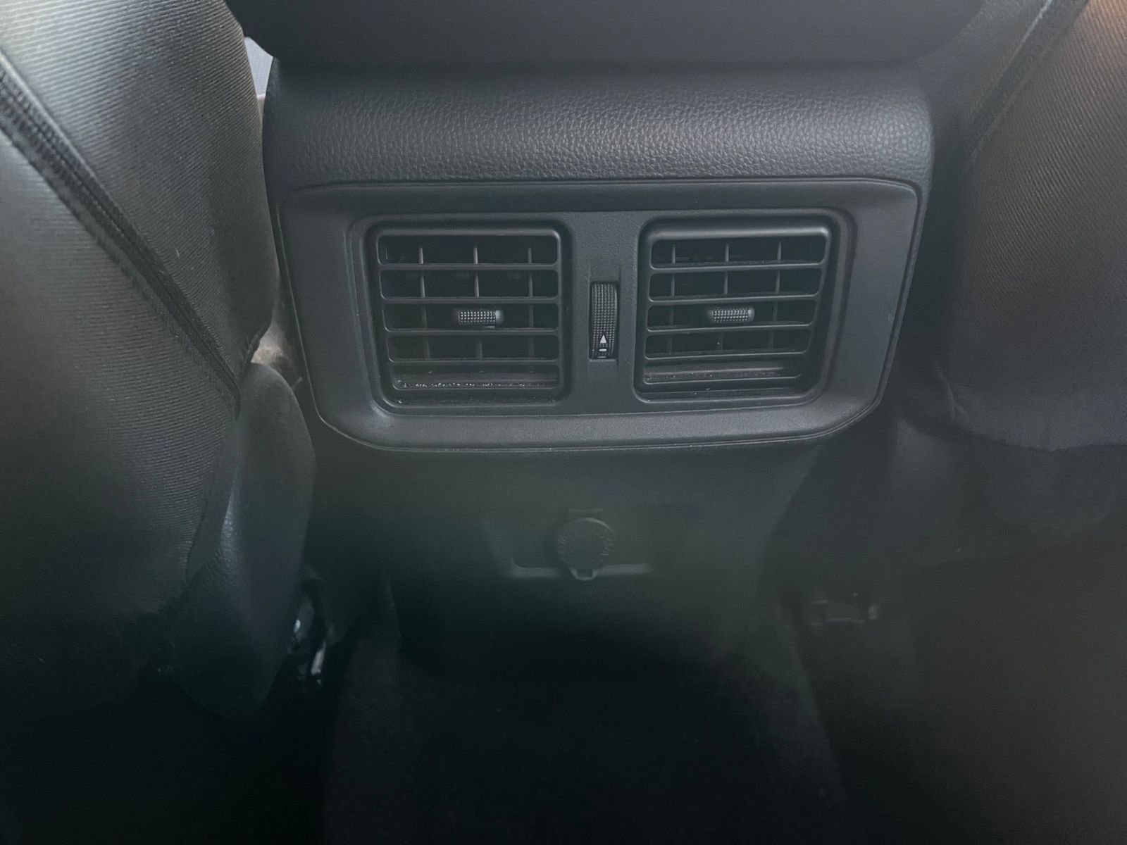 Used 2025 Toyota RAV4 LE image 23