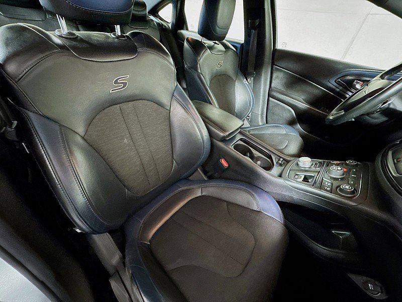 Used 2016 Chrysler 200 S w/ Comfort Group image 28