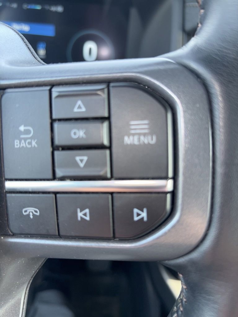 Used 2023 Ford F150 Lightning Lariat image 18