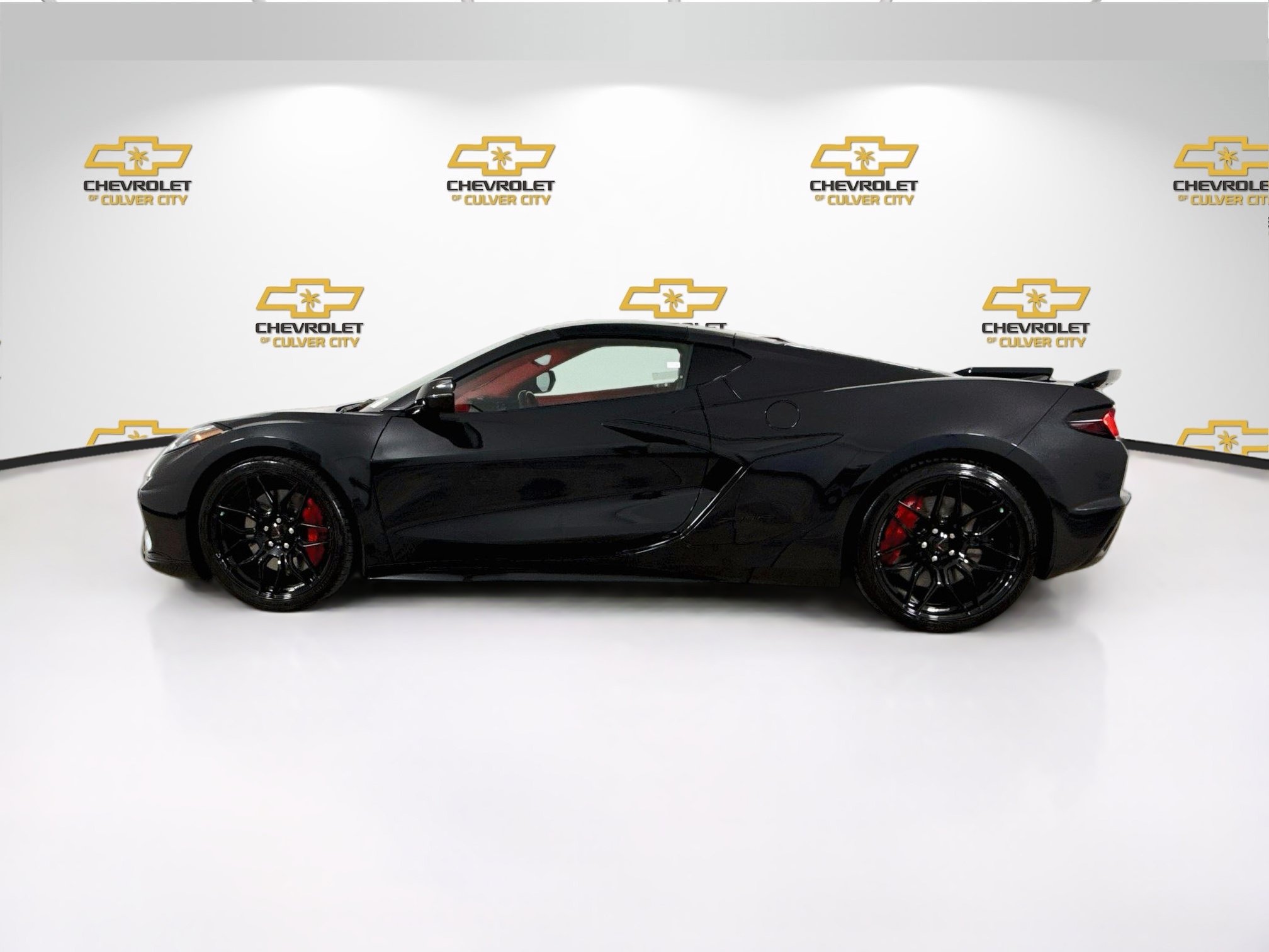 Used 2024 Chevrolet Corvette Z06 w/ Stealth Interior Trim Package RWD image 5