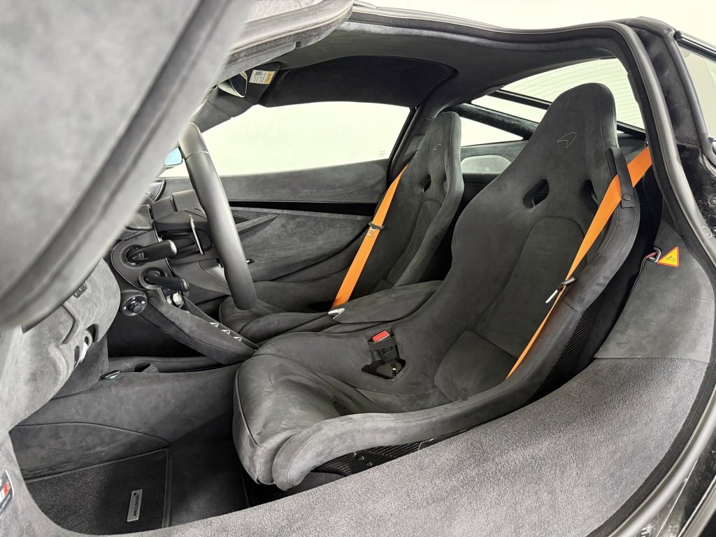 Used 2024 McLaren 750S image 12