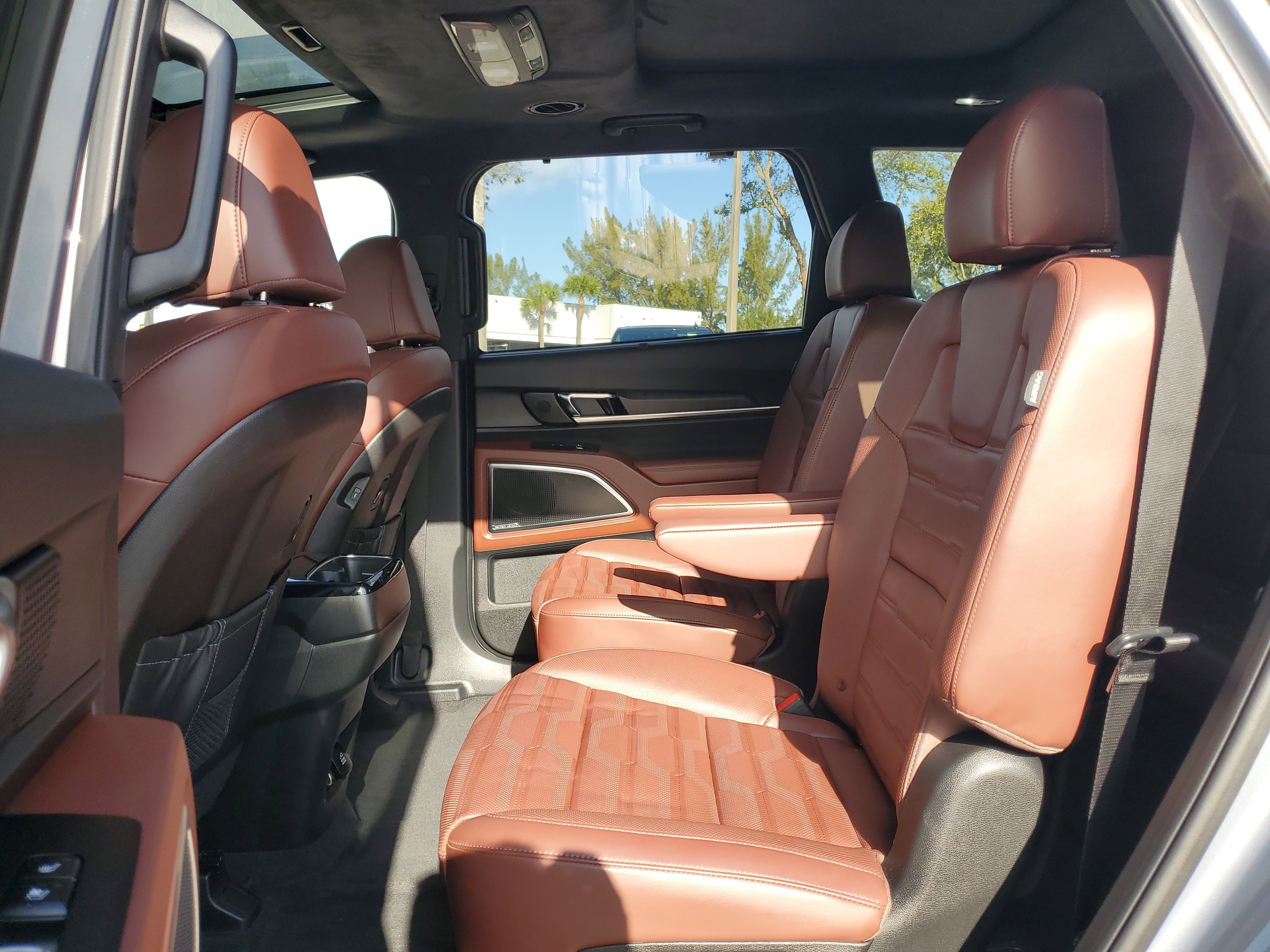 Used 2024 Kia Telluride SX Prestige image 15