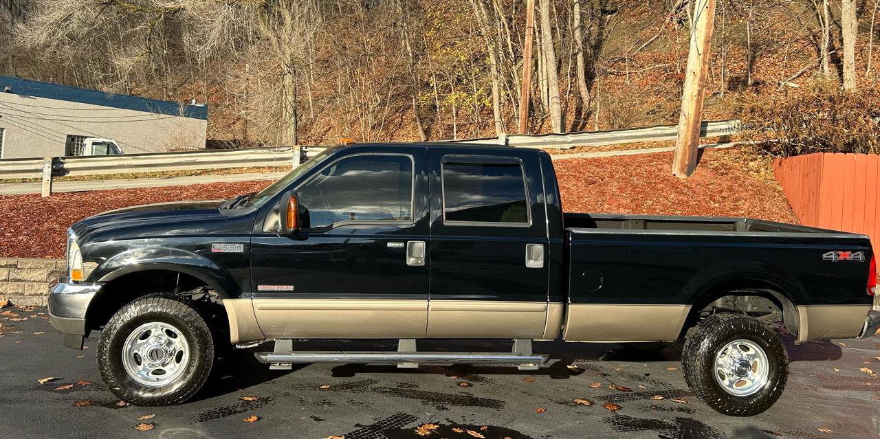 Used 2004 Ford F350 Lariat AWD/4WD image 2