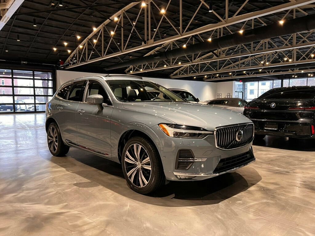Used 2023 Volvo XC60 B5 Plus w/ Climate Package image 7