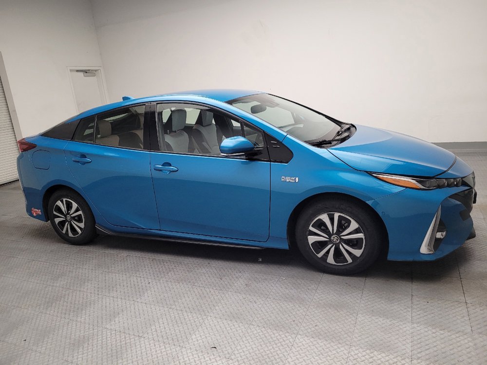 Used 2017 Toyota Prius Prime Plus FWD image 11