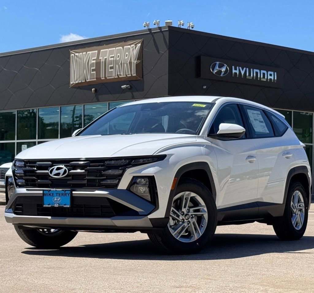 New 2026 Hyundai Tucson SE image 1