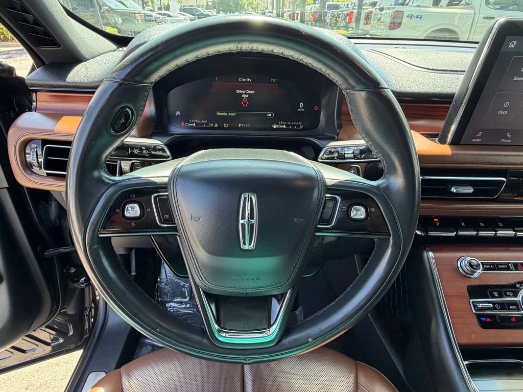 Used 2022 Lincoln Aviator Reserve AWD/4WD image 27