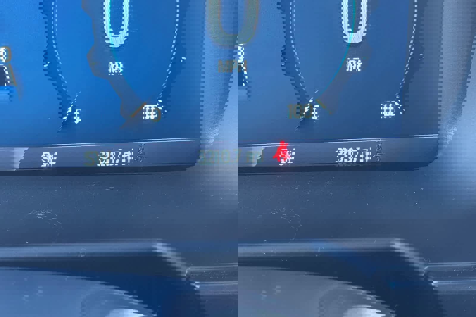 Used 2025 Ford F350 Lariat w/ Black Appearance Package image 25