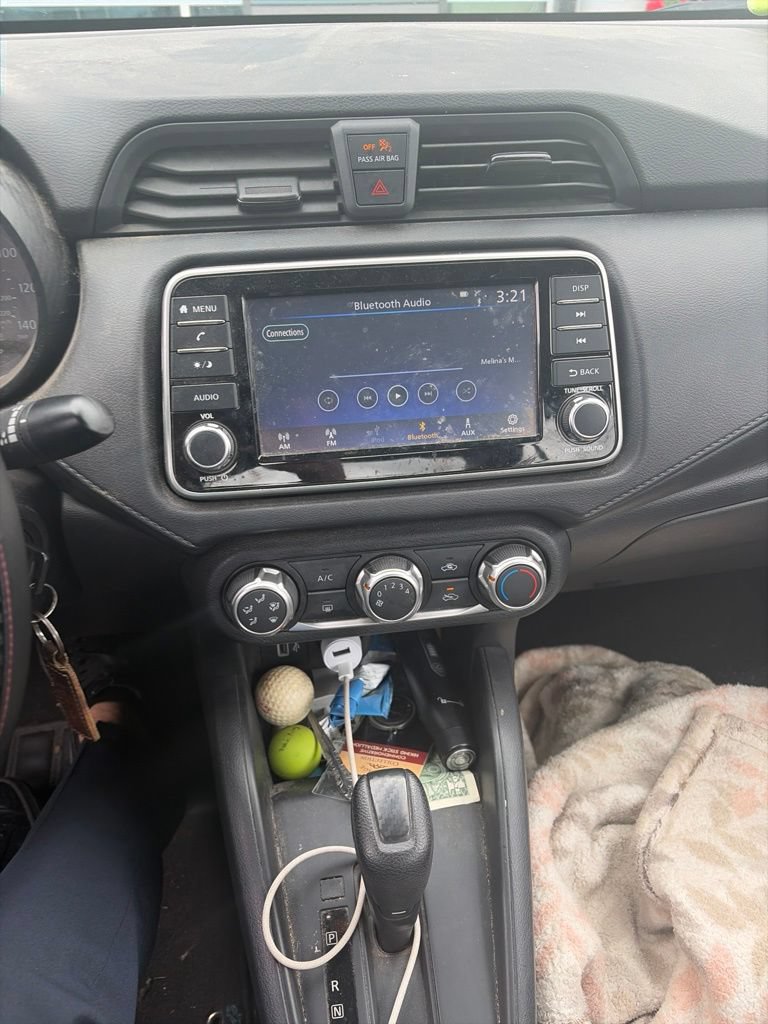 Used 2023 Nissan Versa S w/ Trunk Package FWD image 9