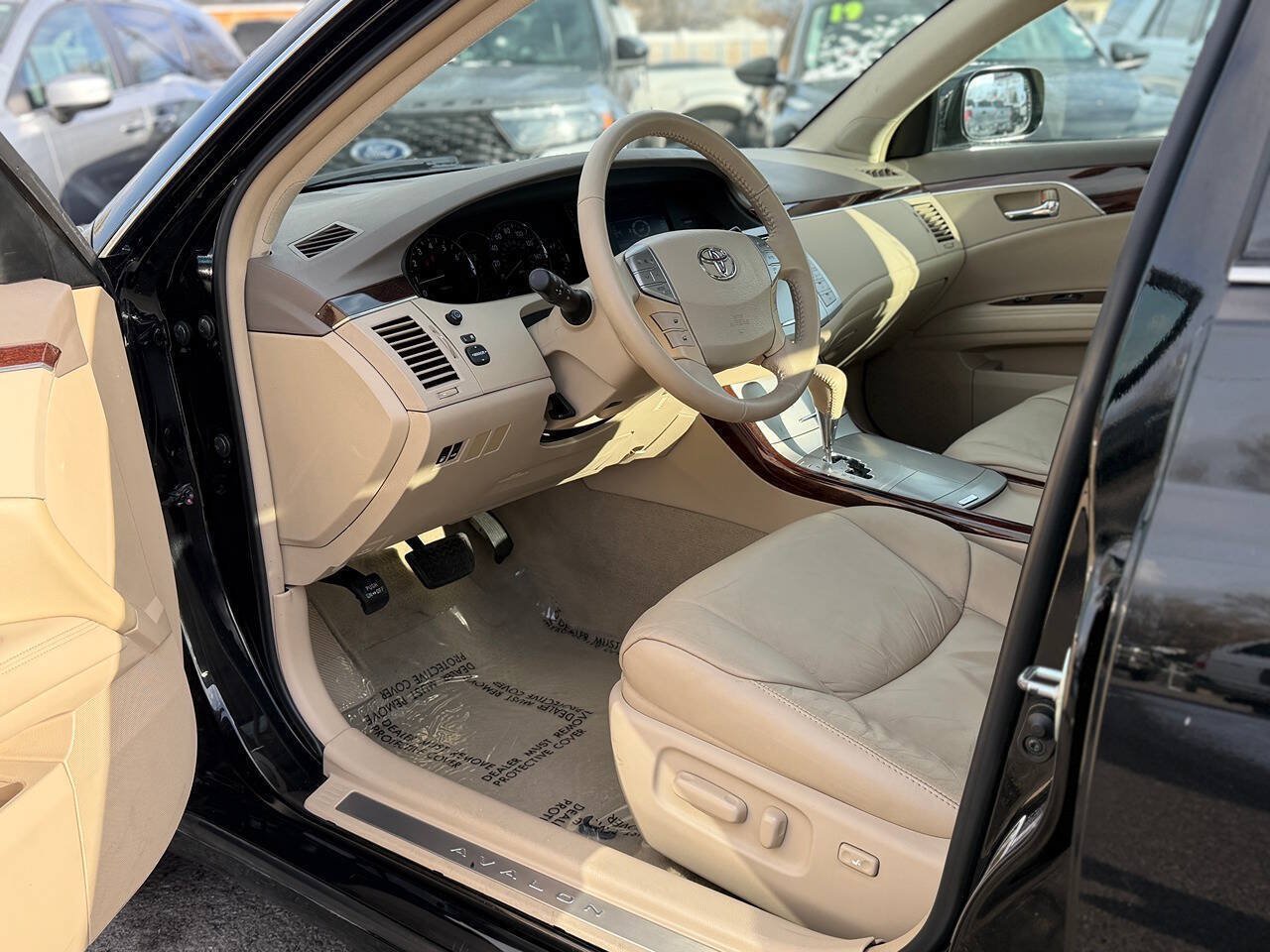 Used 2008 Toyota Avalon XLS FWD image 76