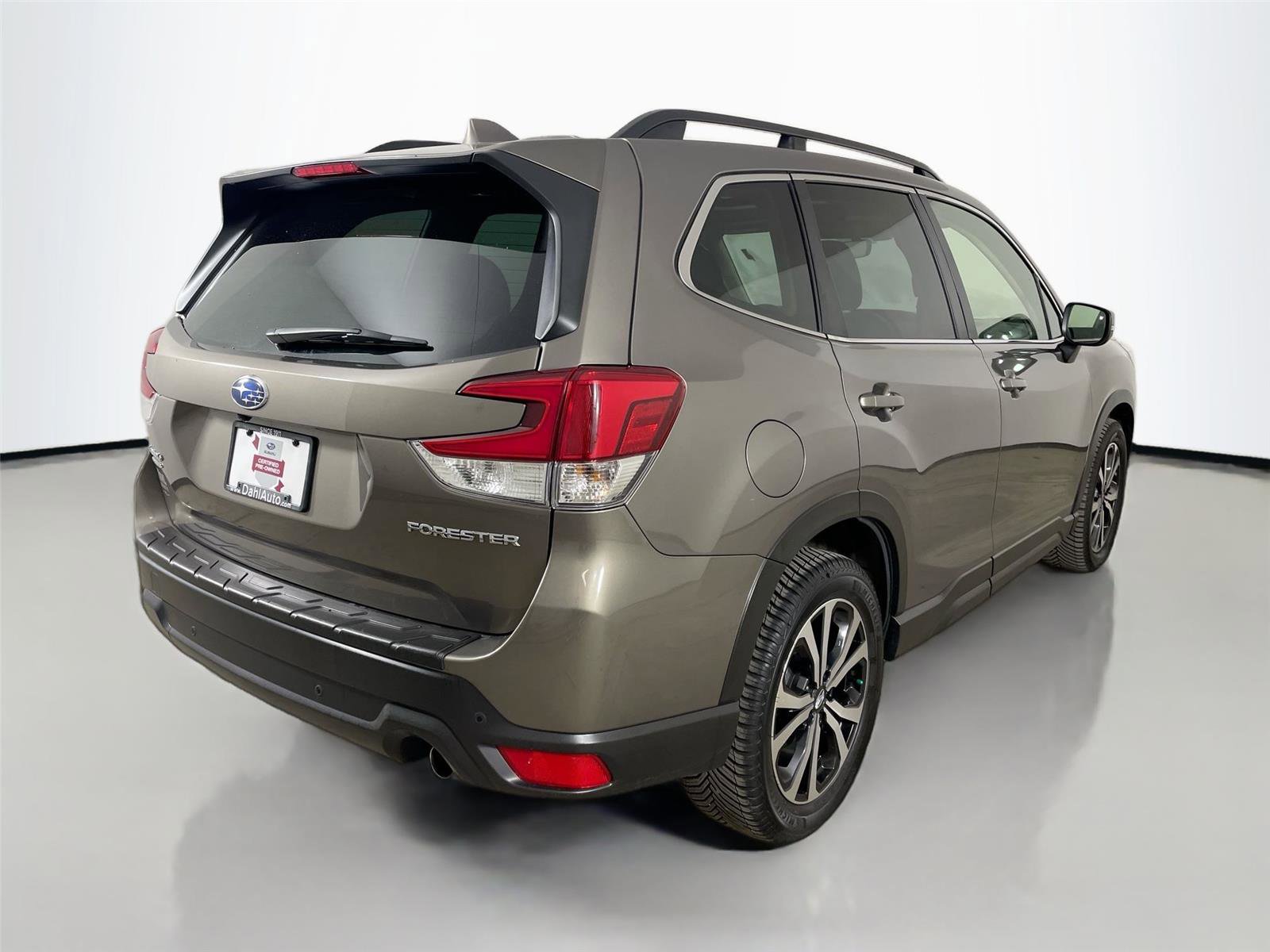 Used 2021 Subaru Forester Limited w/ Popular Package #3 image 13
