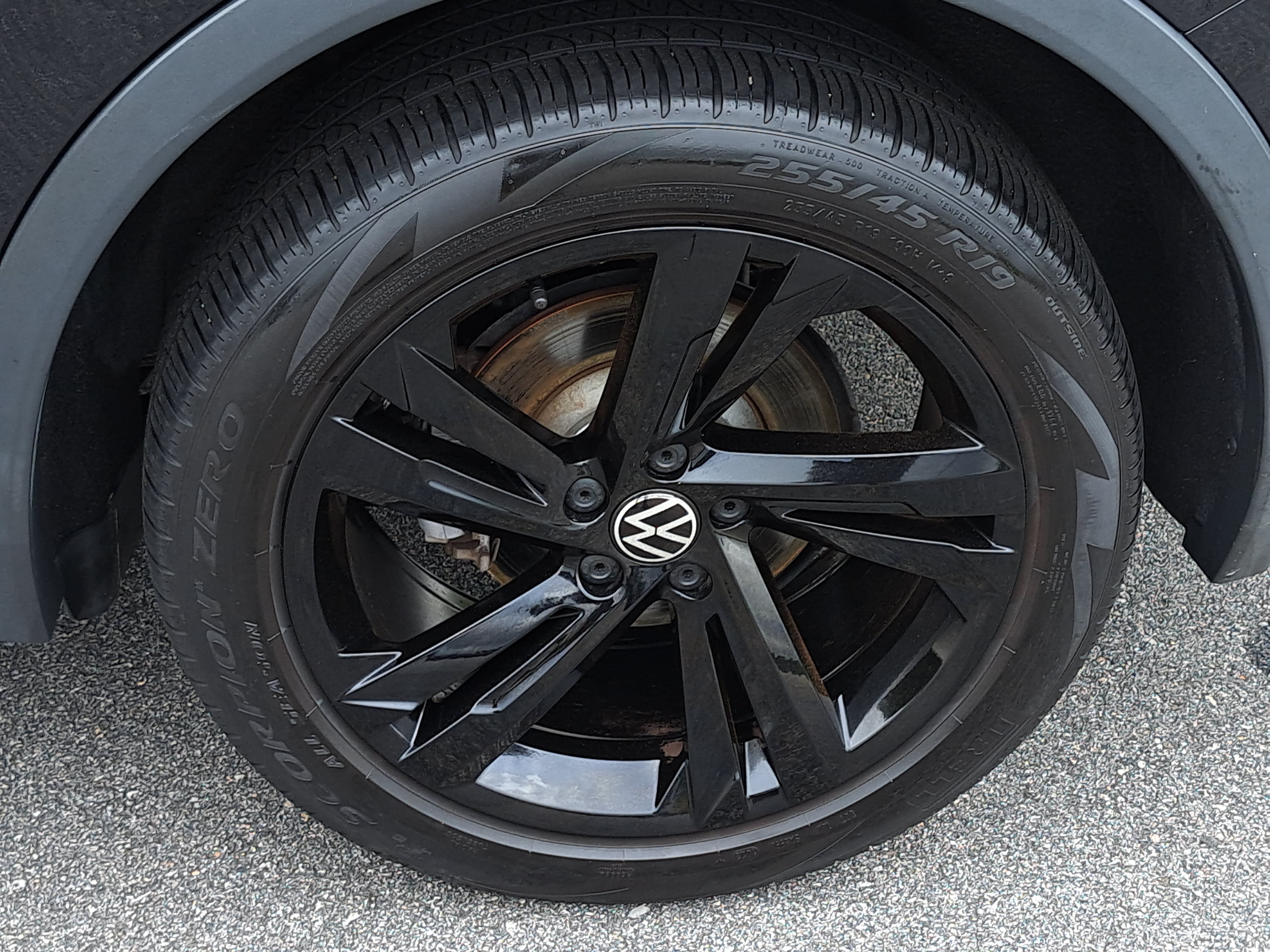 Used 2023 Volkswagen Tiguan SE R-Line FWD image 34