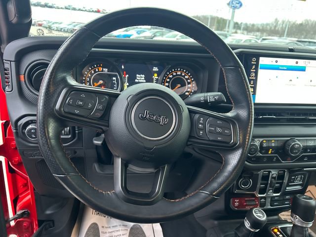 Used 2024 Jeep Gladiator Mojave w/ Convenience Group image 11