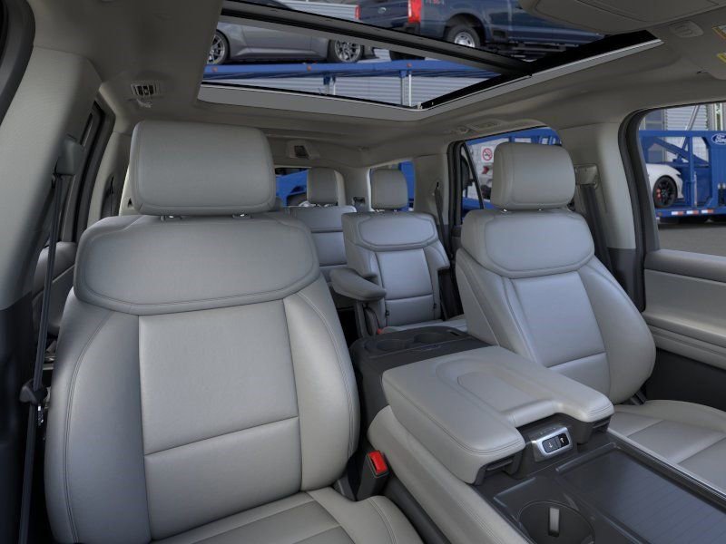 New 2026 Ford Expedition Active RWD image 10