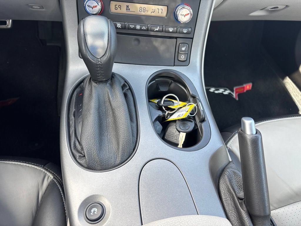 Used 2007 Chevrolet Corvette Convertible w/ Preferred Equipment Group RWD image 22