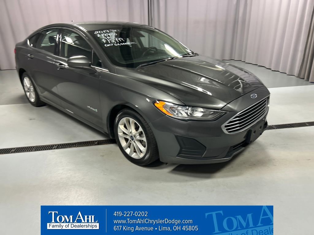 Used 2019 Ford Fusion SE
