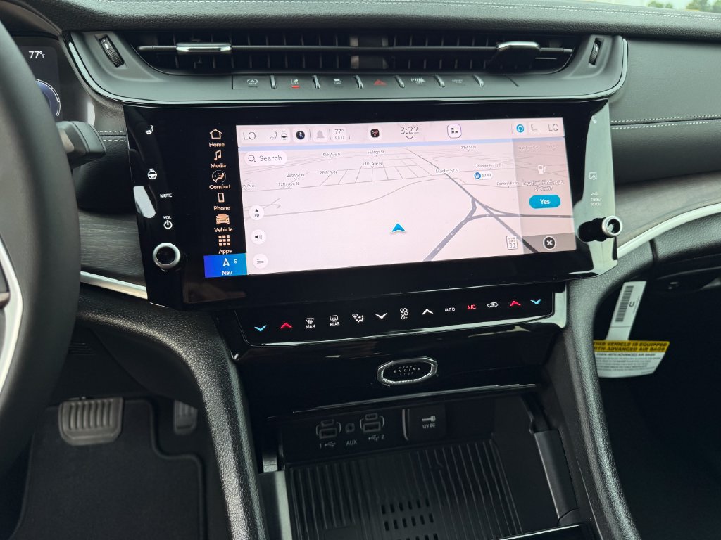 New 2027 Jeep Grand Cherokee Altitude RWD image 10