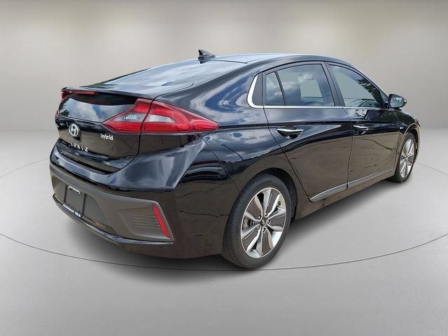 Used 2018 Hyundai Ioniq Limited FWD image 11