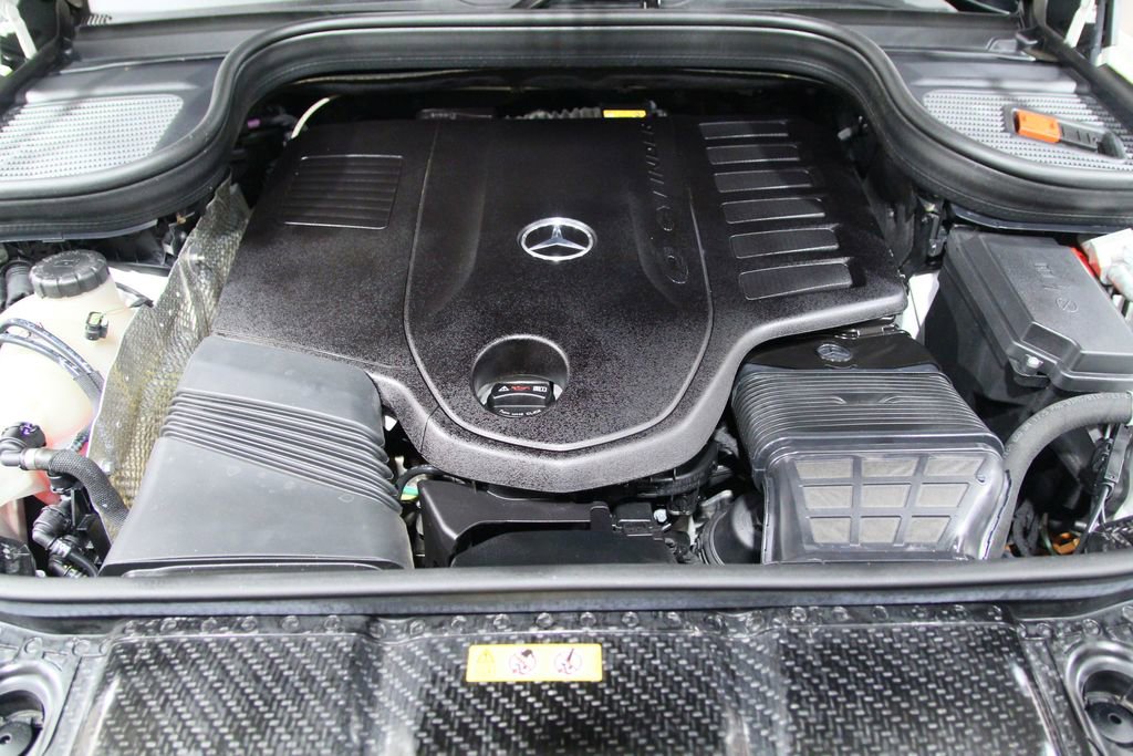 Used 2024 Mercedes-Benz GLS 450 4MATIC image 31