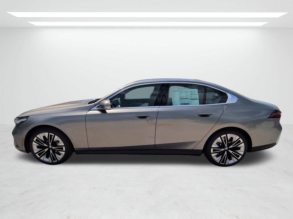 New 2026 BMW i5 eDrive40 w/ Premium Package image 7